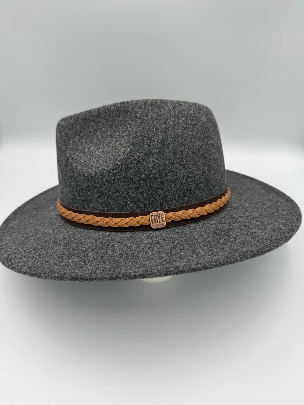 FRYE Felt Tall Crown Fedora Hat, Leather Band, Hat Size OSFM, Heather Grey